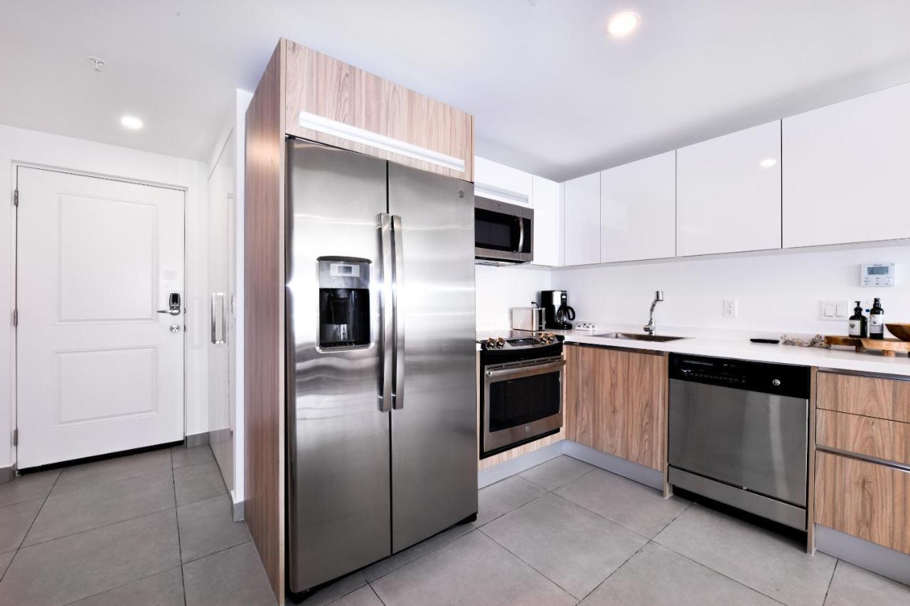 Stylish Luxury Condo, Central Location, Ocean View, Pool, Gym Oranjestad Eksteriør bilde