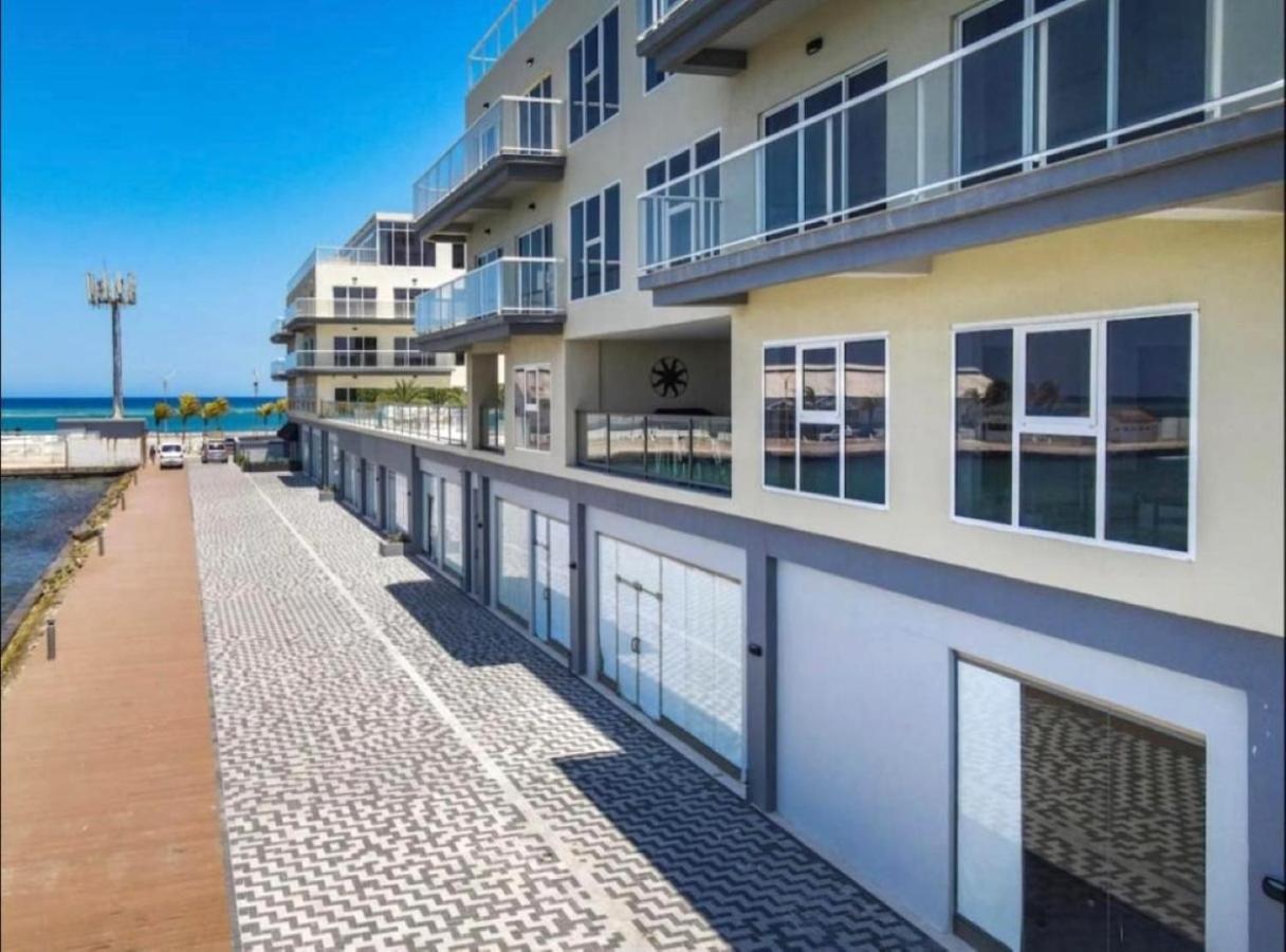 Stylish Luxury Condo, Central Location, Ocean View, Pool, Gym Oranjestad Eksteriør bilde